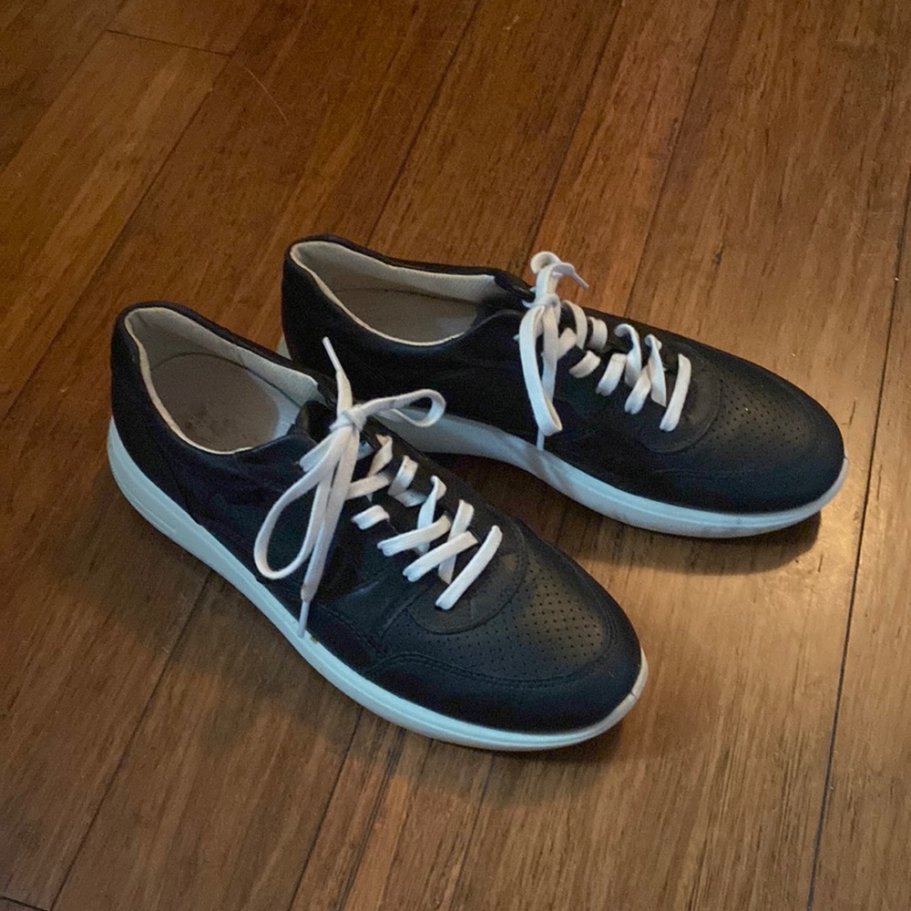 Ecco shoes size 9